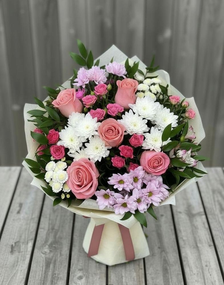 Букет цветов из: Альстромерии, Гвоздики, Розы и Хризантемы в Излучинске