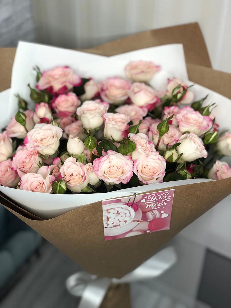 Букет цветов из: Розы в Излучинске