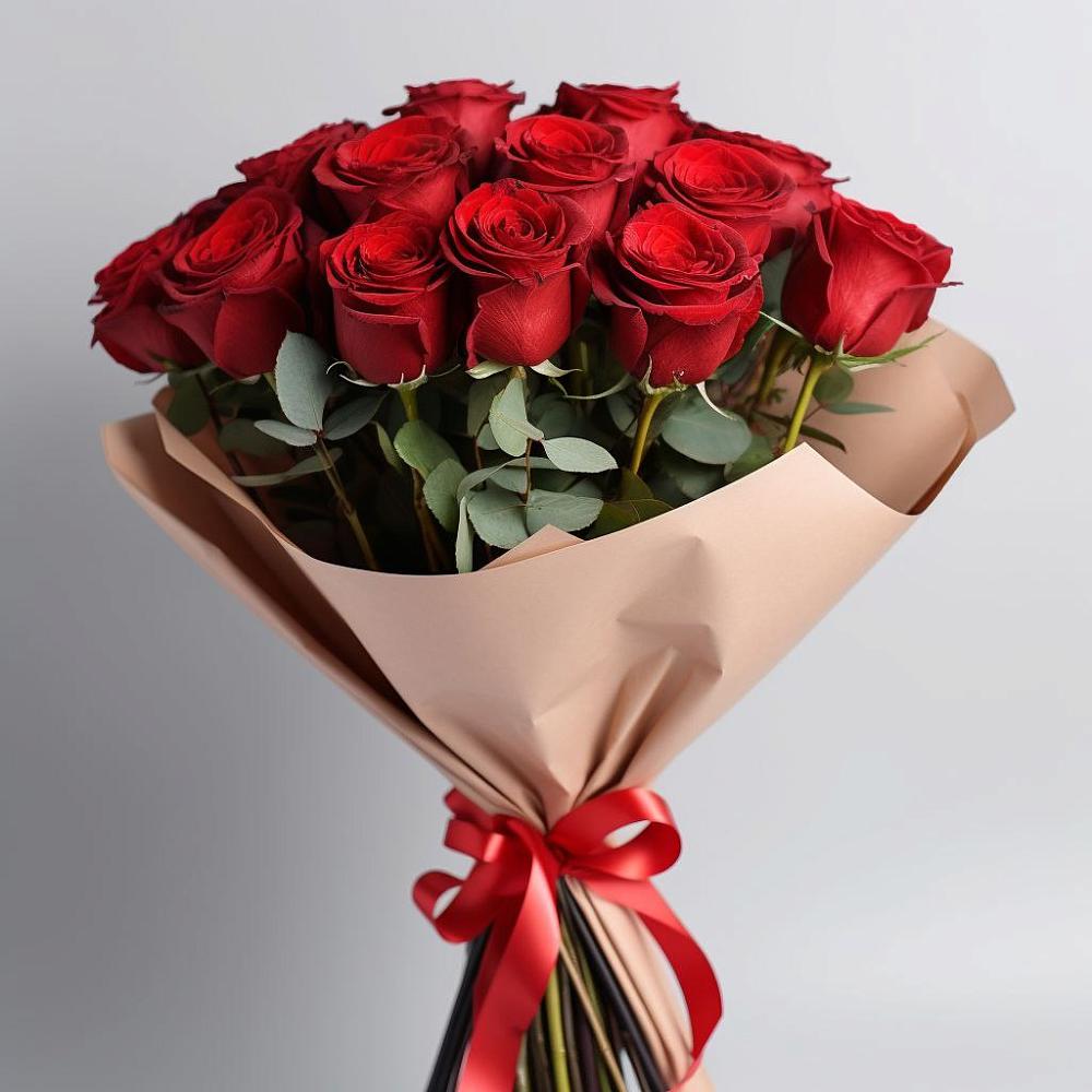 Букет 15 Красных роз Эдлесс Лав в Излучинске