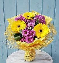Букет цветов из:  Хризантемы и Герберы в Излучинске
