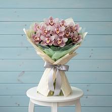 Букет цветов из:  Орхидеи и Розы в Излучинске
