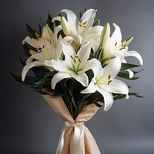 Букет цветов из:  Лилии в Излучинске