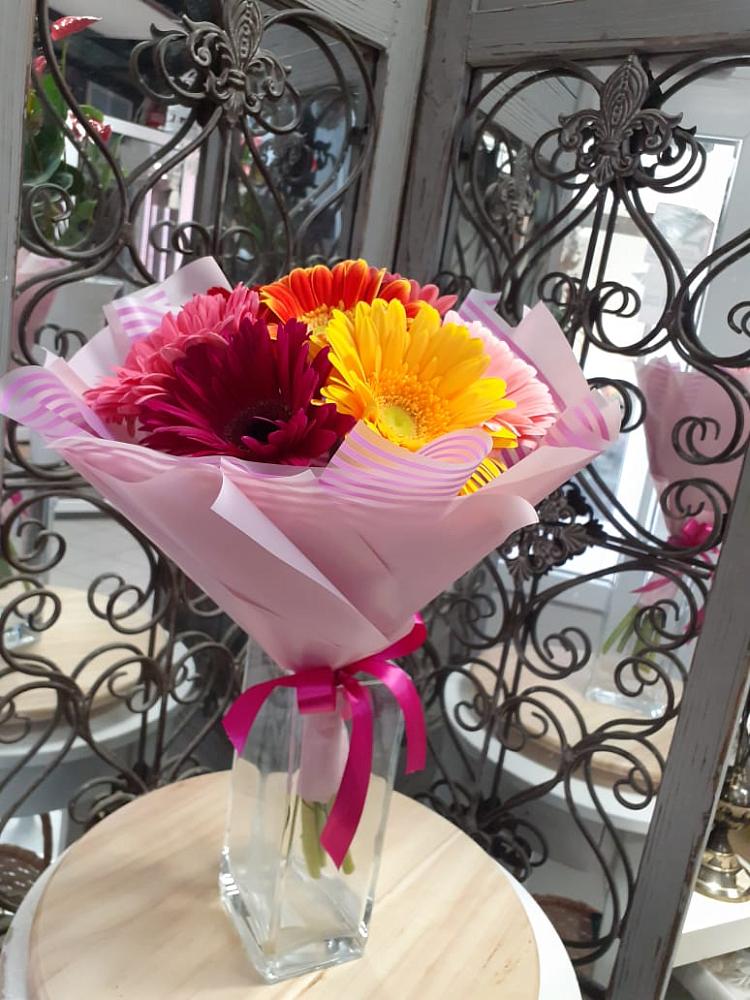 Букет цветов из: Герберы в Излучинске