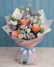 Букет цветов из:  Лизиантусы, Розы, Альстромерии и Гипсофила #REPLACE_PRED# Излучинске