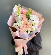 Букет цветов из:  Хризантемы и Розы в Излучинске