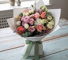 Букет цветов из:  Розы, Лизиантусы и Гвоздики в Излучинске