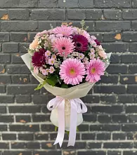 Букет цветов из:  Герберы и Хризантемы в Излучинске