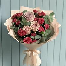 Букет цветов из:  Гвоздики и Розы в Излучинске