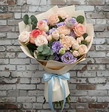 Букет цветов из:  Розы, Лизиантусы и Гвоздики в Излучинске